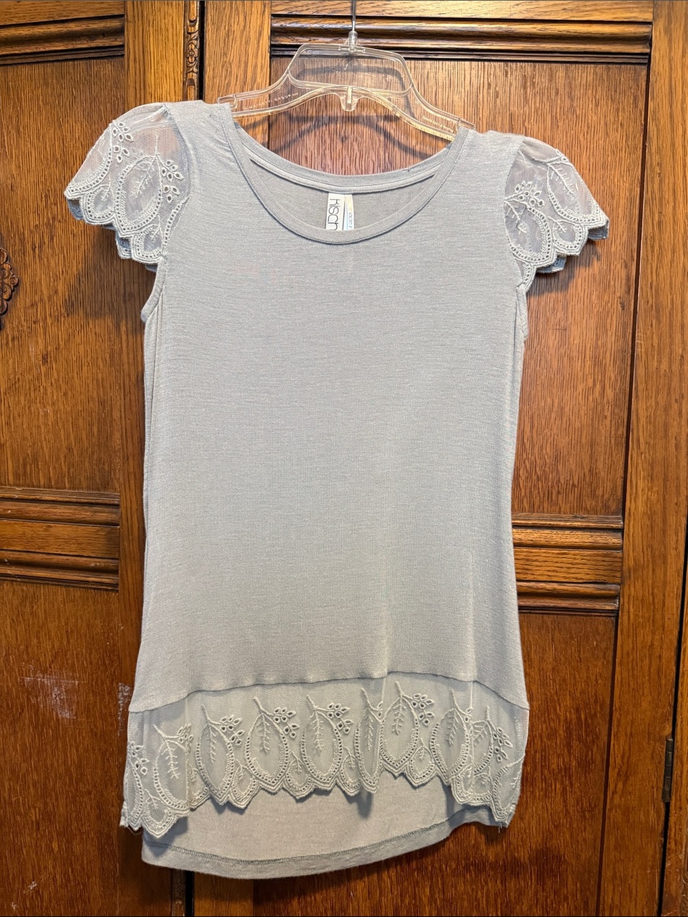 Kische Soft Lace-Trim Light Gray Women's Tee